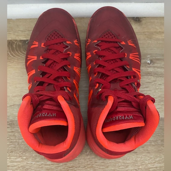 Nike Hyperdunk Sneakers - Picture 12 of 12